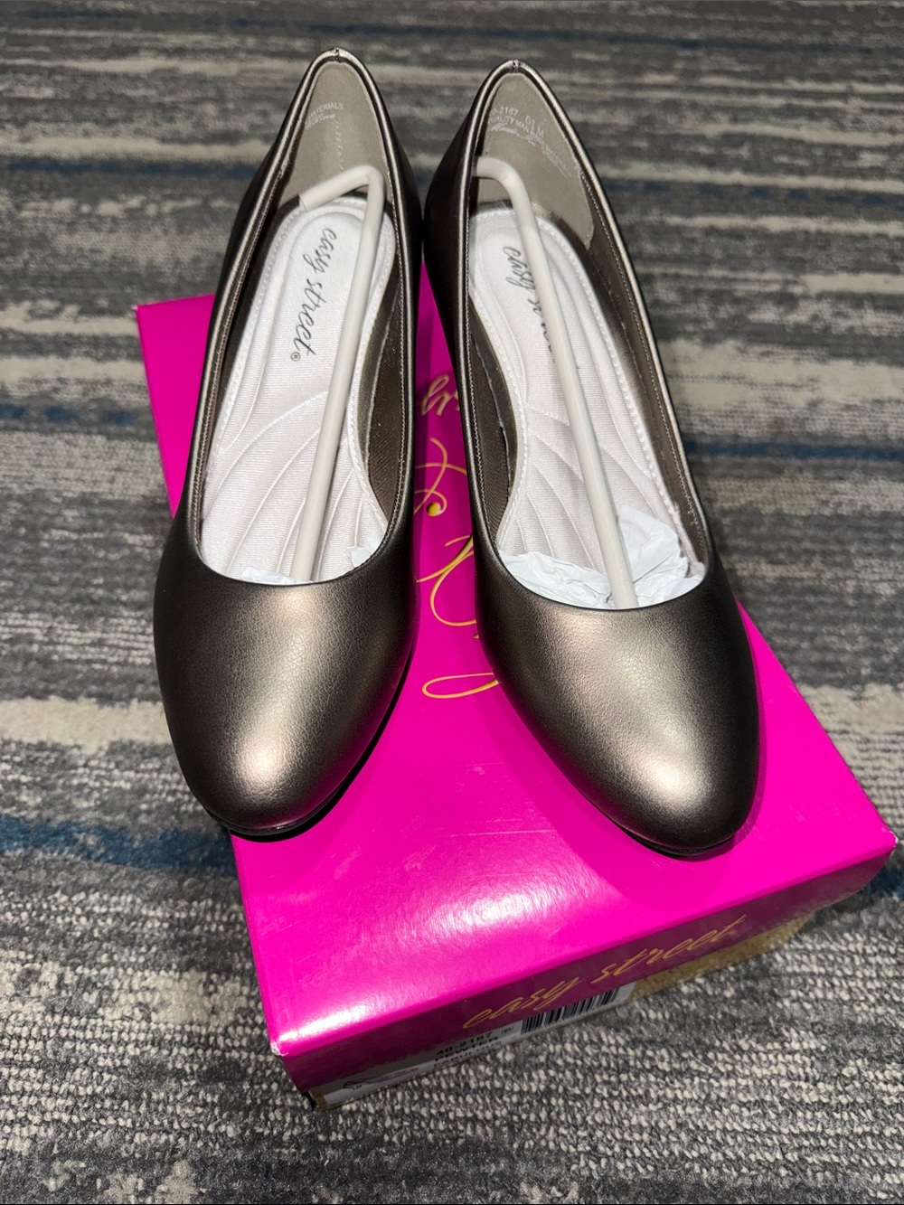 Size 6.5 M Easy Street Fabulous Pewter Short Heel Pumps. Worn once for few hours